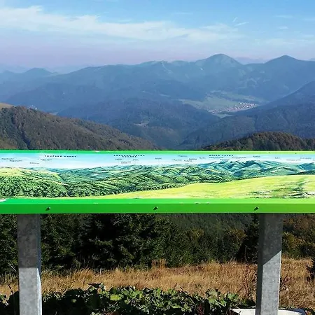 C. 8 Skalka Donovaly